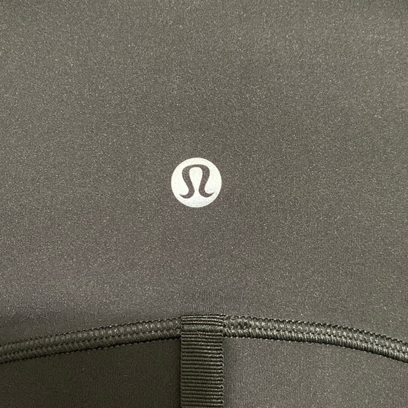 Lululemon Nulu Cropped Define Jacket Black - Picture 3 of 6